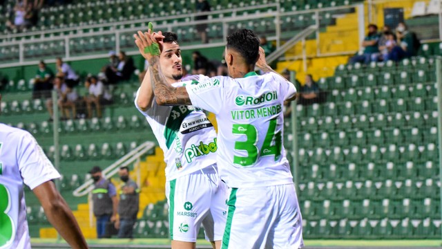 Chapecoense x Juventude Arena Condá Brasileirão Guilherme Castilho Vitor Mendes