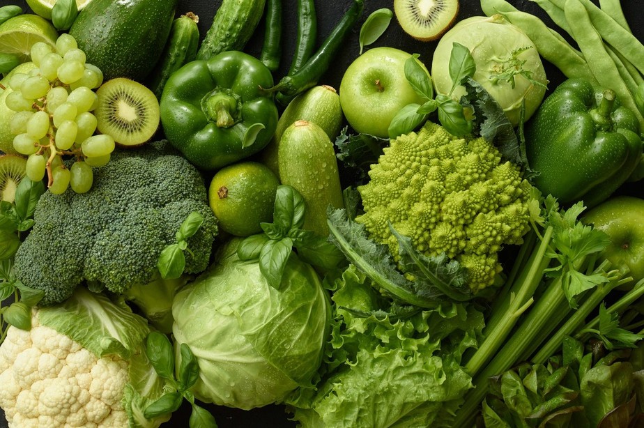 Legumes, verduras e frutas verdes