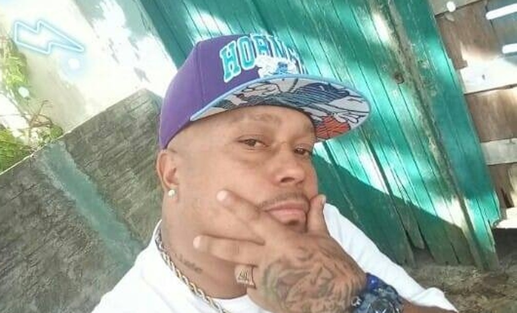 João Alberto Silveira Freitas, de 40 anos, foi espancado e morto por dois homens brancos em Porto Alegre. — Foto: Reprodução/Redes sociais