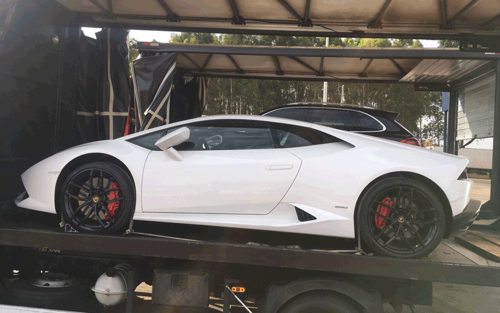 Lamborghini apreendida com suspeitos de envolvimento em esquema de pirâmide no DF (Foto: Polícia Civil/Divulgação)