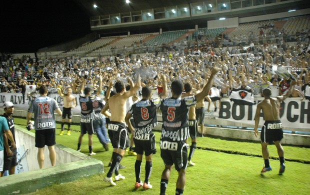 Botafogo 4 x 0 CSP, no Estádio Almeidão, no jogo da volta da semifinal do Campeonato Paraibano 2013 (Foto: Richardson Gray / Globoesporte.com/pb)