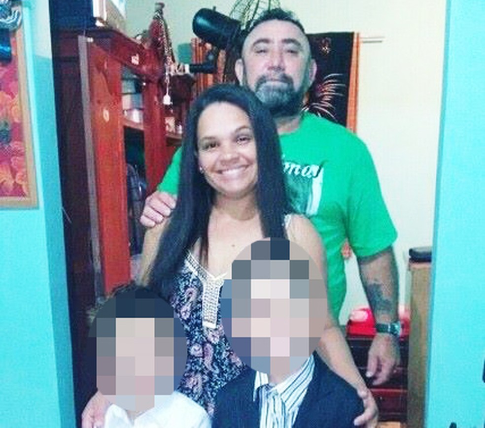 Andreia da Silva, de 35 anos, foi morta pelo ex-companheiro em ItanhaÃ©m, SP (Foto: ReproduÃ§Ã£o/Facebook)