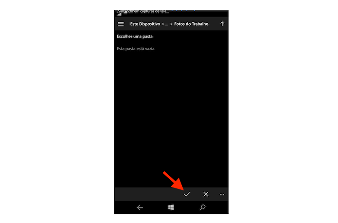 Movendo arquivos para sua nova pasta no Windows 10 Mobile (Foto: Reprodução/Marvin Costa)