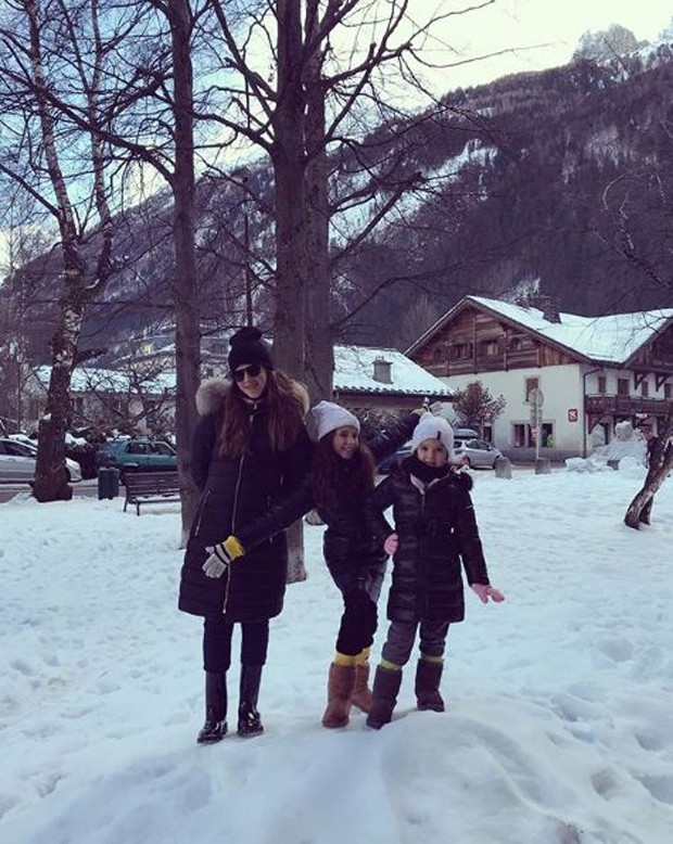 Vera Viel e as filhas (Foto: Reprodução/Instagram)