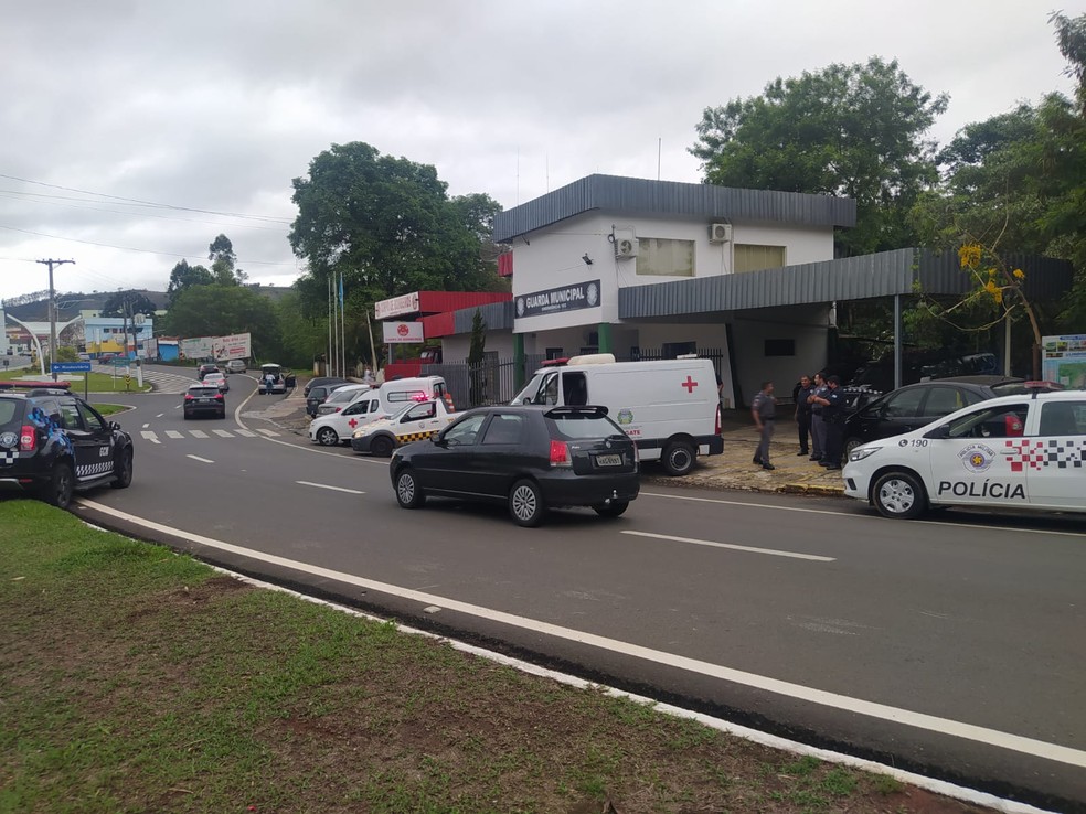 Caso mobilizou a polícia na manhã deste domingo (10) — Foto: Reprodução/Redes sociais