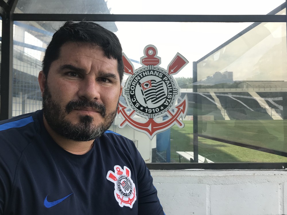 Novo no Corinthians, conheça Barroca e os pensamentos do técnico do sub-20