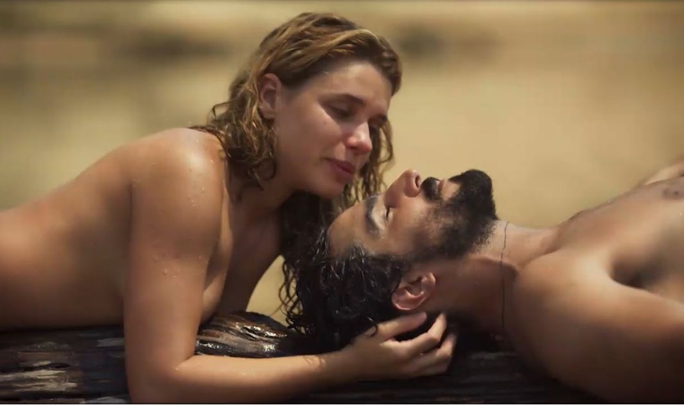 Madeleine (Bruna Linzmeyer) e José Leôncio (Renato Góes) — Foto: Globo