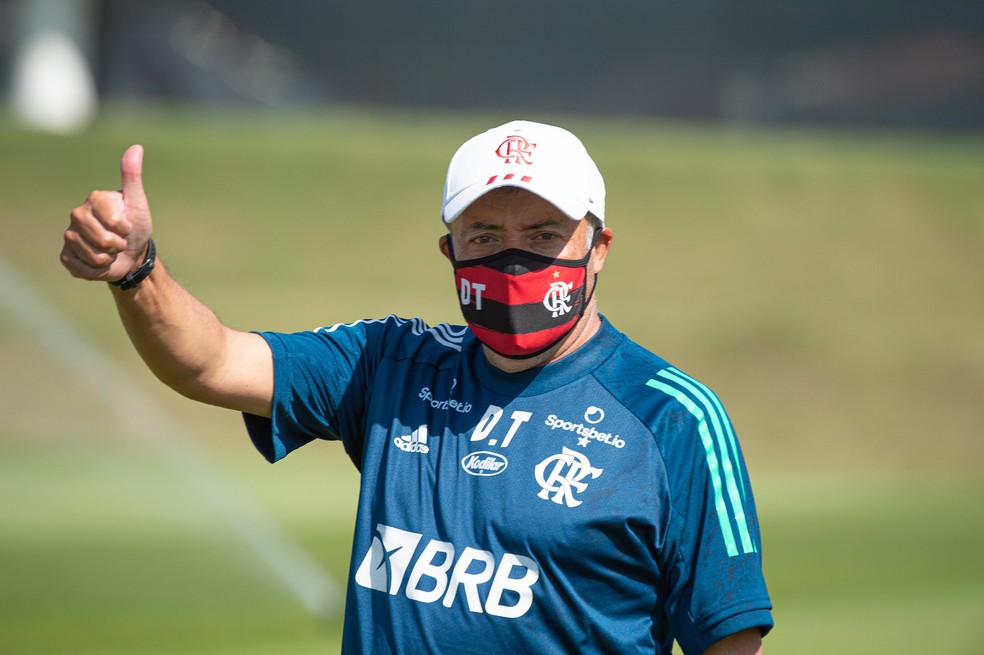 Domènec Torrent no treino do Flamengo — Foto: Alexandre Vidal/Flamengo