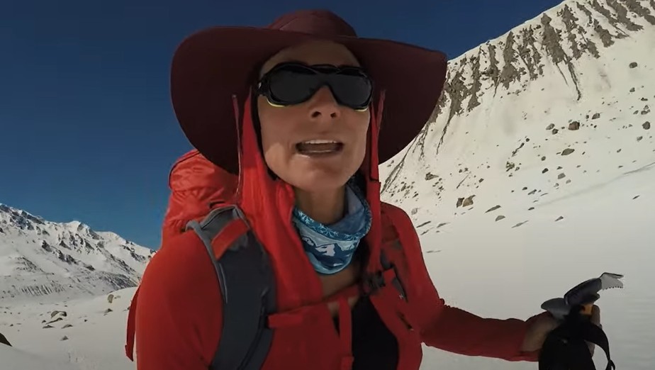 Hilaree Nelson em uma de suas expedições: alpinista desapareceu no Himalaia