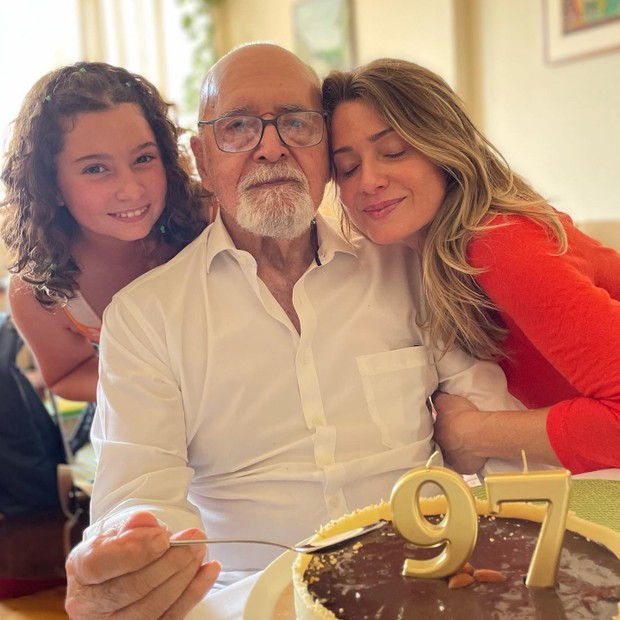Leticia Spiller celebra 97 anos de pai (Foto: Reprodução/Instagram)