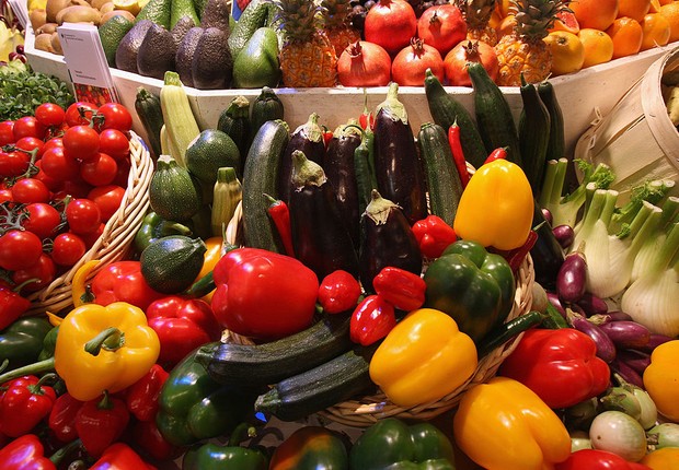 alimentação saudável, dieta, vegetais, alimentos, comida, feira (Foto: Sean Gallup / Getty Images)