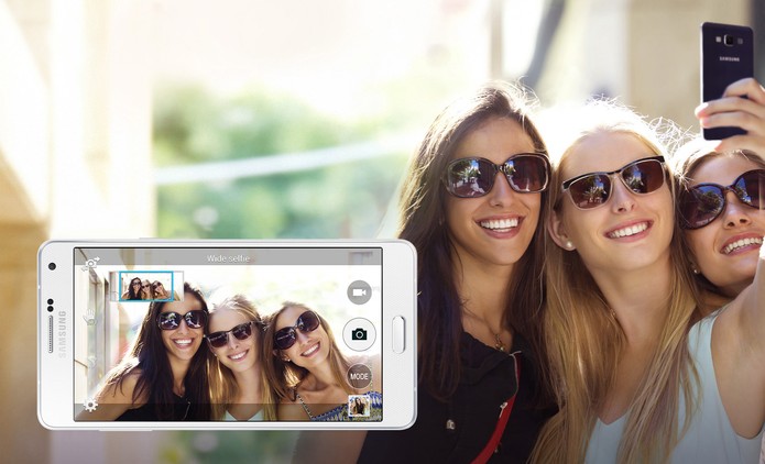 Galaxy A7 tem câmera selfie de 5 MP (Foto: Reprodução/Barbara Mannara)