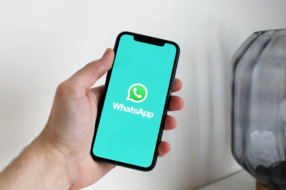 Os planos do WhatsApp para ganhar dinheiro no Brasil
