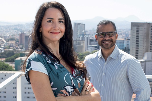 NOVO FUNDO - Paula Harraca, diretora de futuro da ArcelorMittal, e Rodrigo Carazolli, diretor do fundo que vai investir R$ 100 milhões em startups no Brasil (Foto: Marcus Desimoni / Agência Nitro)