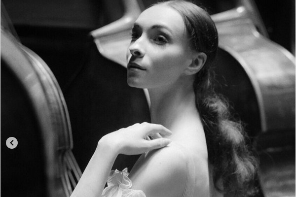 A bailarina russa Olga Smirnova (Foto: Instagram)