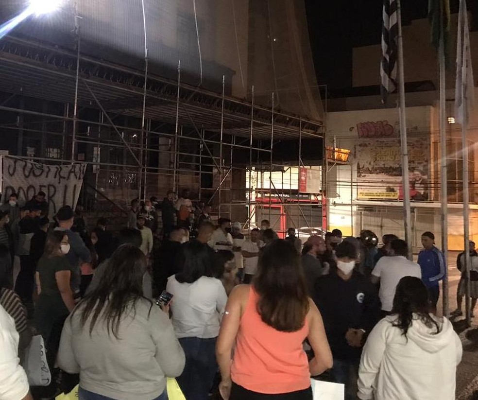Grupo realiza passeata em protesto a liberdade de dupla presa em Campinas (SP) &mdash; Foto: Arquivo pessoal