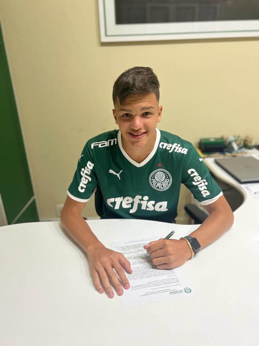 Palmeiras acerta contrato profissional com Fellipe Jack, parte da 