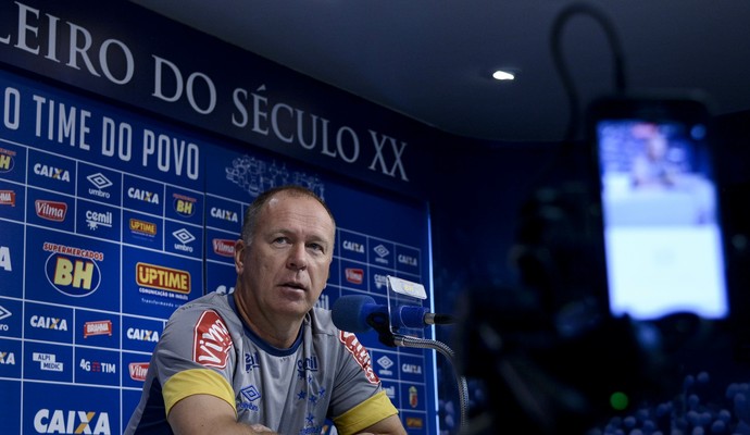 Em busca dos pontos perdidos, Mano vê empate como bom resultado no ES