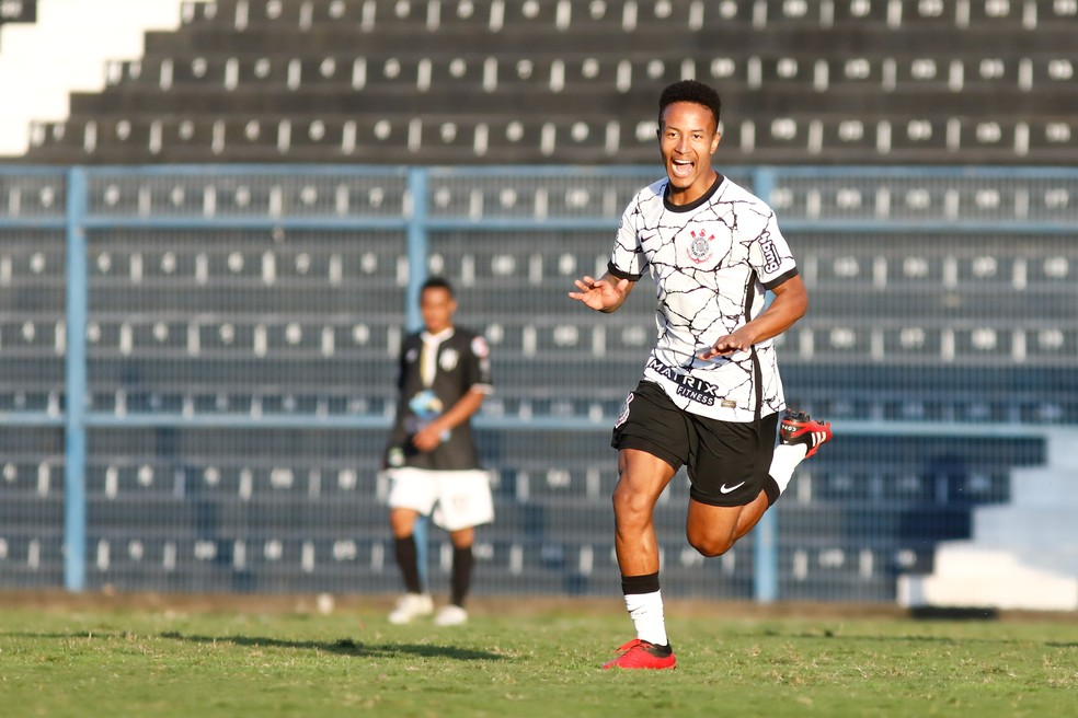 Mindinho comemora gol em Corinthians x São Bernardo no sub-20 — Foto: Rodrigo Gazzanel/Ag. Corinthians