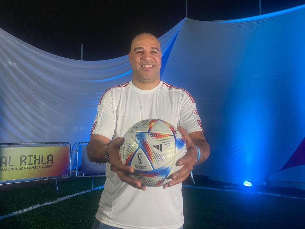 MC Kekel agita evento de lançamento da bola da Copa do Mundo 2022