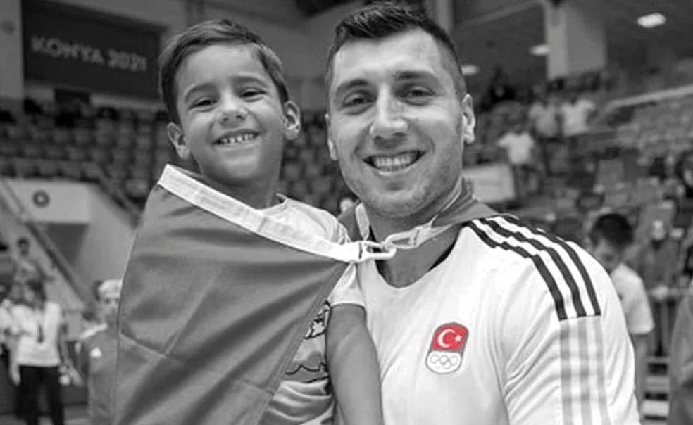 Cemal Kütahya e filho morrem em terremoto que atingiu a Turquia e a Síria  — Foto: Federação Turca de Handebol
