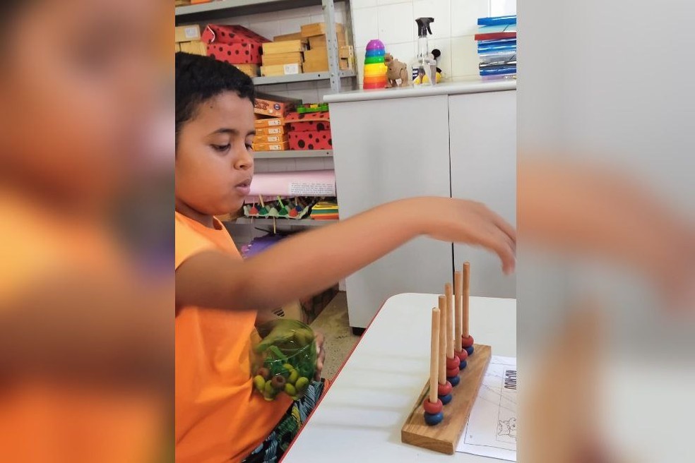 Aluno de escola no Crato (CE), Deivid Derick tem autismo severo e precisa de acompanhamento especializado. — Foto: Arquivo pessoal