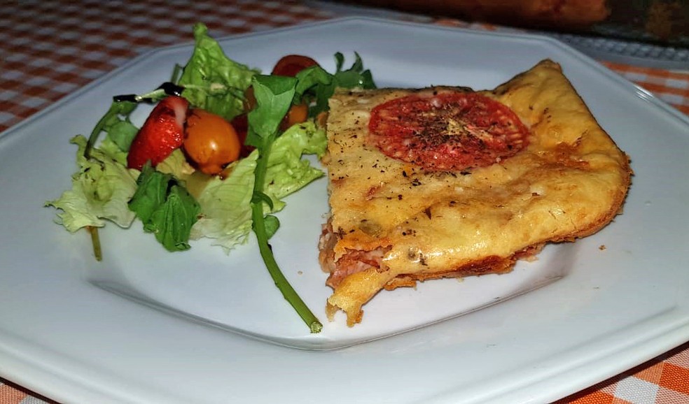 Com ingredientes simples, Torta Pizza &eacute; uma op&ccedil;&atilde;o f&aacute;cil e gostosa &mdash; Foto: Paulo Taroco/Globo Esporte