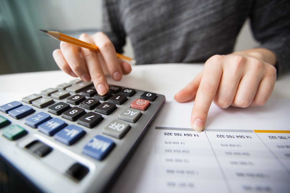 IPTU, IPVA e material escolar: saiba como preparar o or&ccedil;amento para o  come&ccedil;o do ano | Educa&ccedil;&atilde;o Financeira | G1