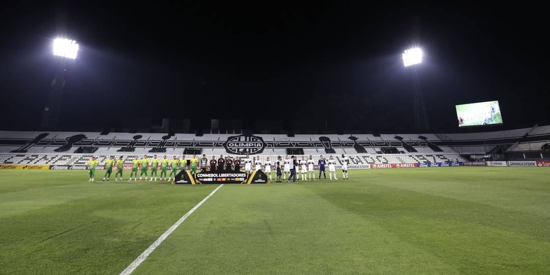 Defensa y Justicia e Olimpia jogaram pela Libertadores em estádio com portões fechados