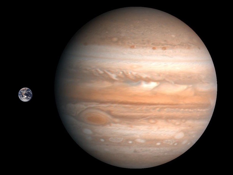 A comparação do tamanho de Júpiter e da Terra  (Foto: Nasa)