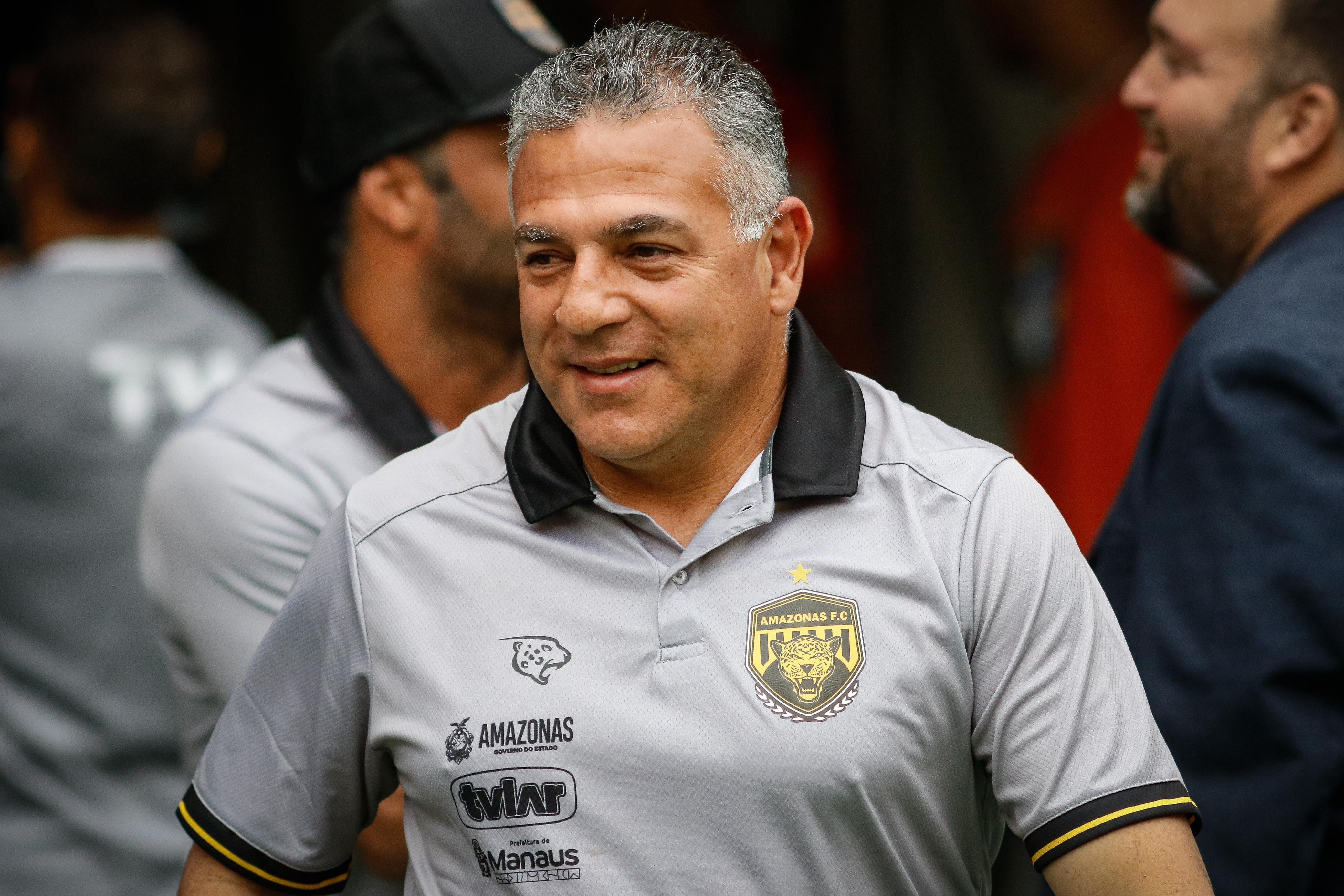 Luizinho Vieira celebra estreia com vitória à fente do Amazonas e enaltece grupo: 