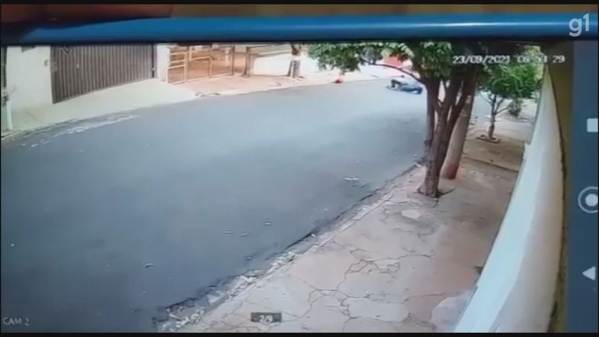 Menina Agredida E Arrastada Por Ladr o No Meio Da Rua Em Ribeir o 