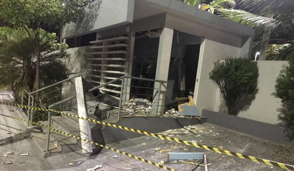 Suspeitos de explodirem caixa eletrônico são presos em  São Luís — Foto: Divulgação/ Redes Sociais 