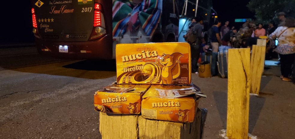 Bolivianos são presos com cocaína escondida dentro de caixas de achocolatado, em MS. — Foto: Divulgação/Polícia Militar Ambiental