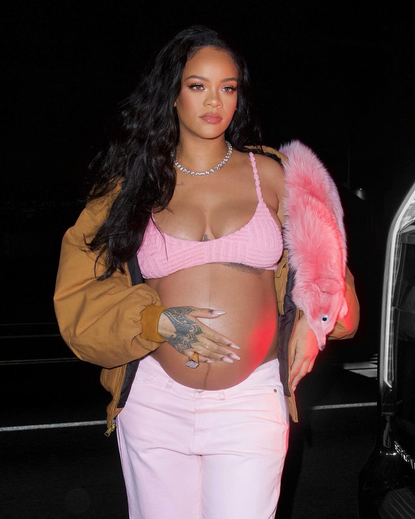 Rihanna está esperando o primeiro filho (Foto: Reprodução / Instagram)
