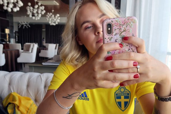 Uma das esposas dos jogadores da seleção da Suécia na Copa do Mundo (Foto: Instagram)