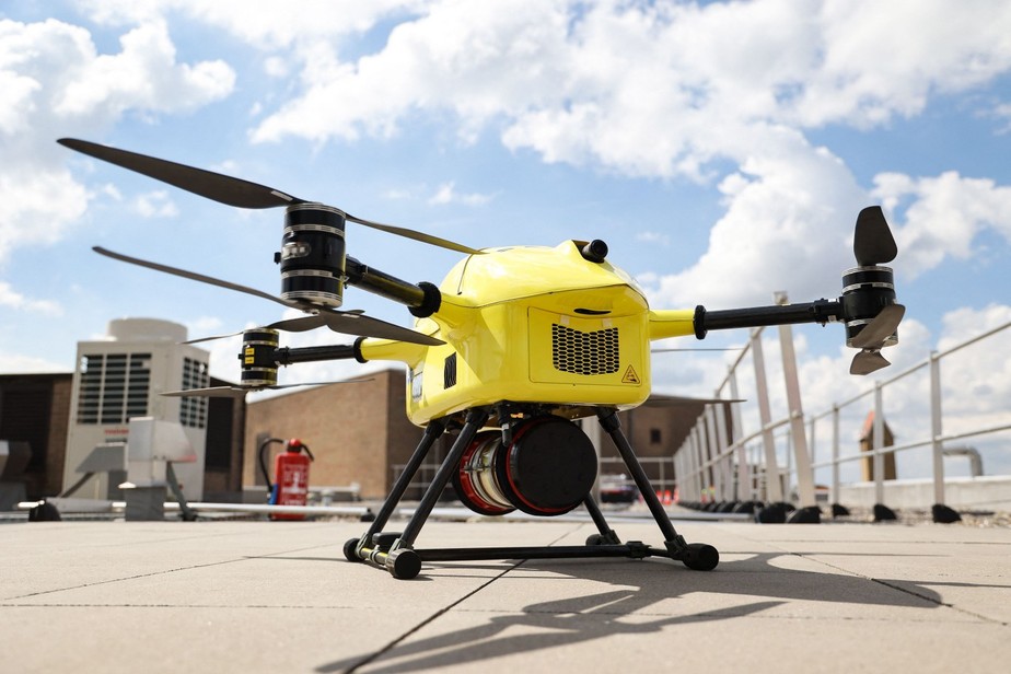 Drone levou apenas quatro minutos para transportar tecido humano para hospital na Bélgica.
