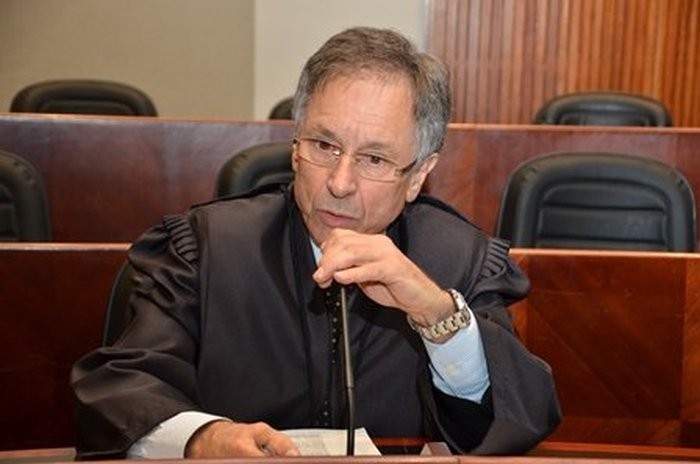 CNJ determina afastamento de desembargador do TJRS que é réu por violência doméstica contra a ex-esposa