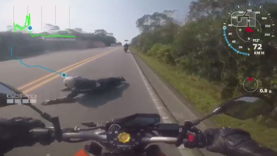 Motociclista a 184 km/h grava acidente impressionante em SP; assista