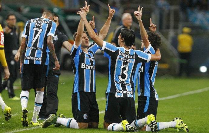 Bressan Pedro Geromel Grêmio (Foto: Lucas Uebel/Grêmio)