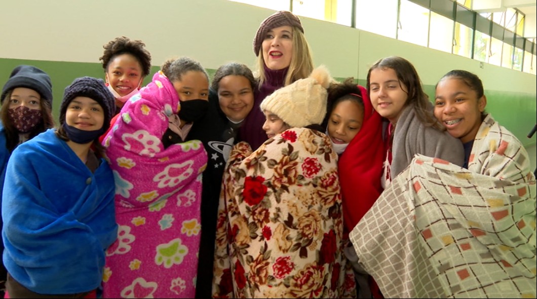 É muito frio! Escolas de São Carlos liberam o uso de cobertor nas salas de aula