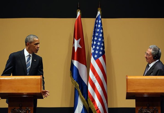 Barack Obama e Raúl Castro (Foto: Agência EFE)