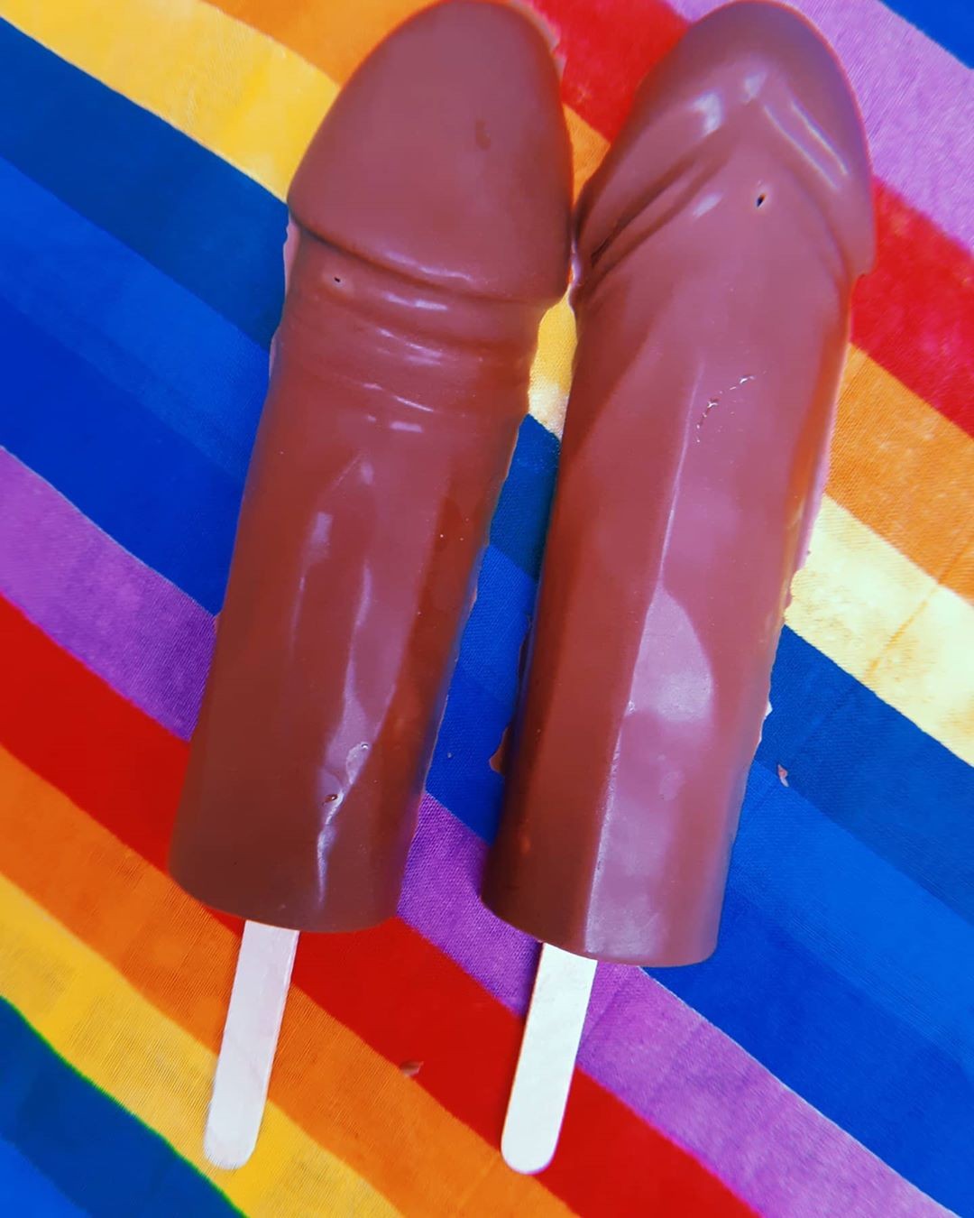 Picolés em formato de pênis serão vendidos no carnaval de Olinda (Foto: Reprodução / Instagram)