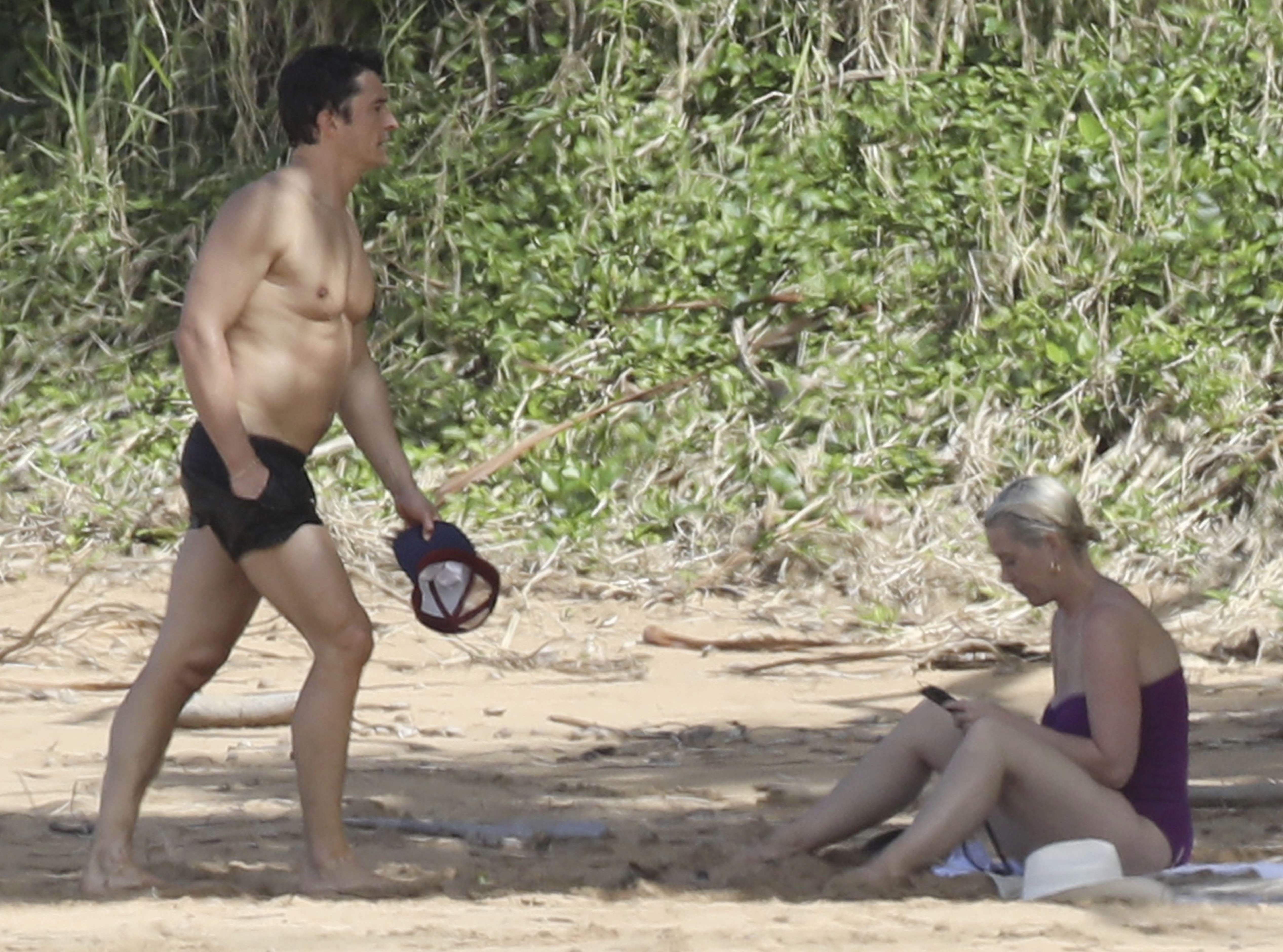 Orlando Bloom e Katy Perry curtem férias no Havaí (Foto: The Grosby Group)
