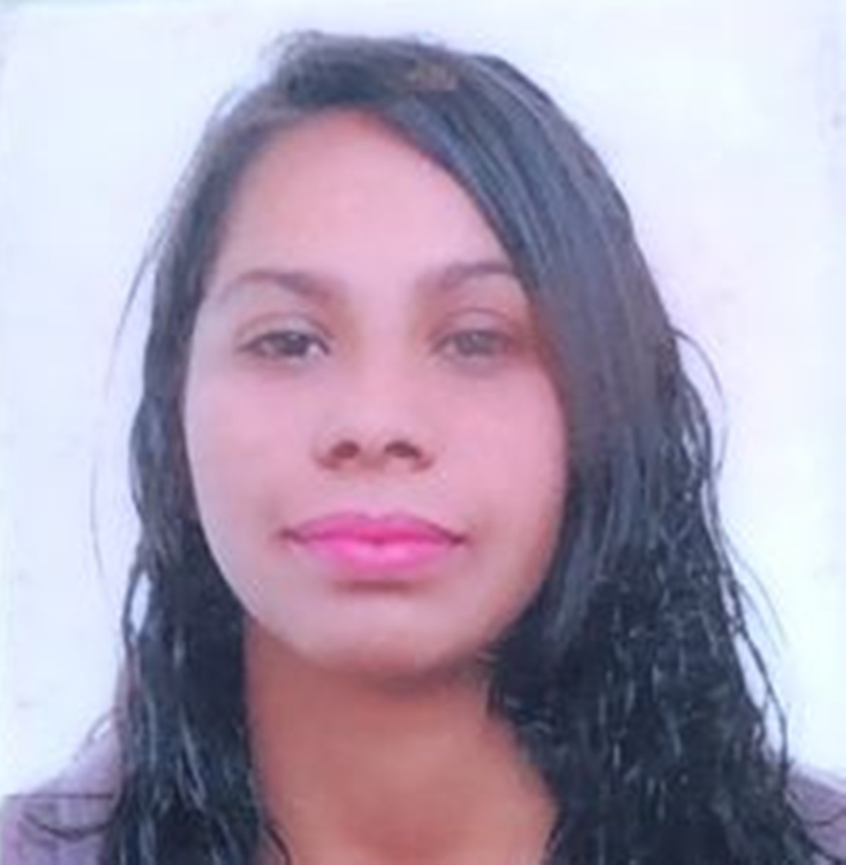 Izamara Pereira, jovem que morreu após embarcação tombar no Lago de Furnas, é enterrada em Machado, MG | Sul de Minas | G1