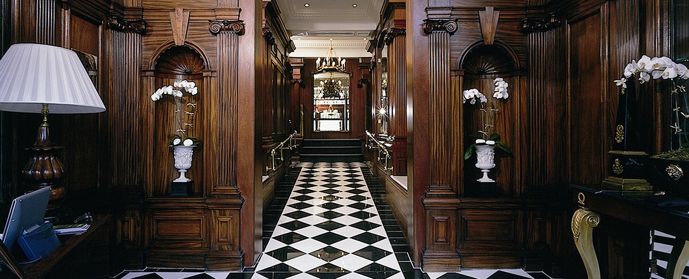 Hall de entrada do Hotel 41, em Londres (Foto: Divulgação)