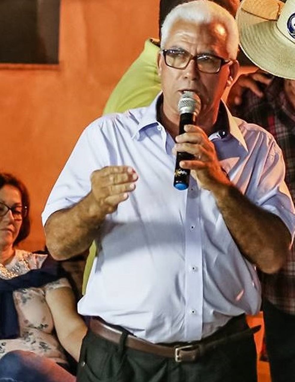 Vandelar (PSDB) foi eleito prefeito de AperibÃ© com 3.782 votos â€” Foto: ReproduÃ§Ã£o/Facebook