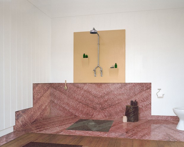 Casa propõe mindfulness na arquitetura com espaços vazios (Foto: Andrew Power/Divulgação)
