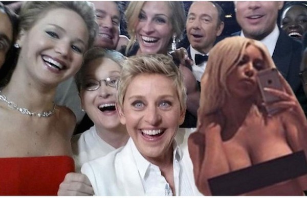 Kim Kardashian nua na selfie do Oscar 2015 (Foto: Reprodução)