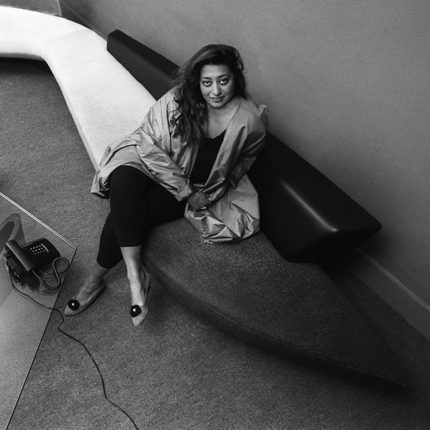 Iraqi architect Zaha Hadid in her London office, UK, circa 1985. (Photo by Christopher Pillitz/Getty Images) (Foto: Getty Images)